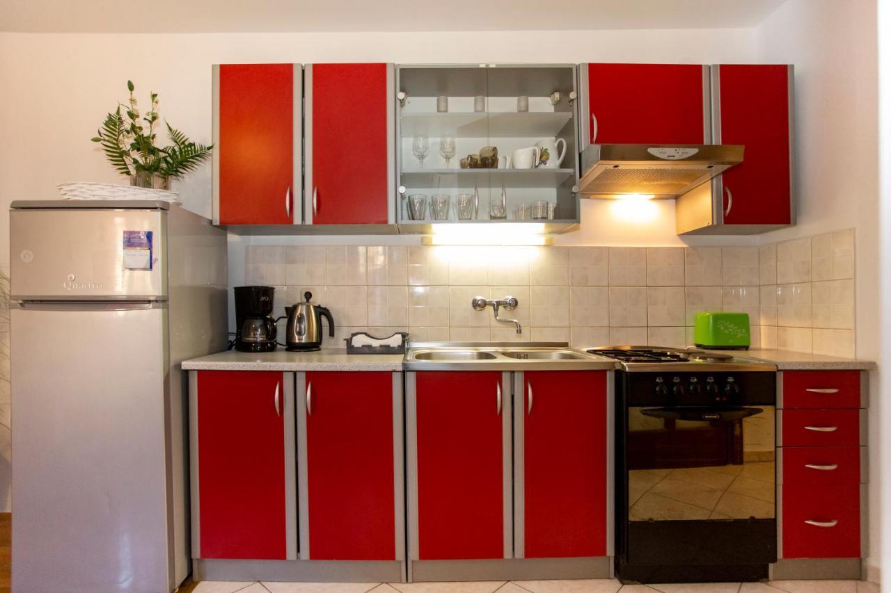 Apartment Kika Pula Bagian luar foto